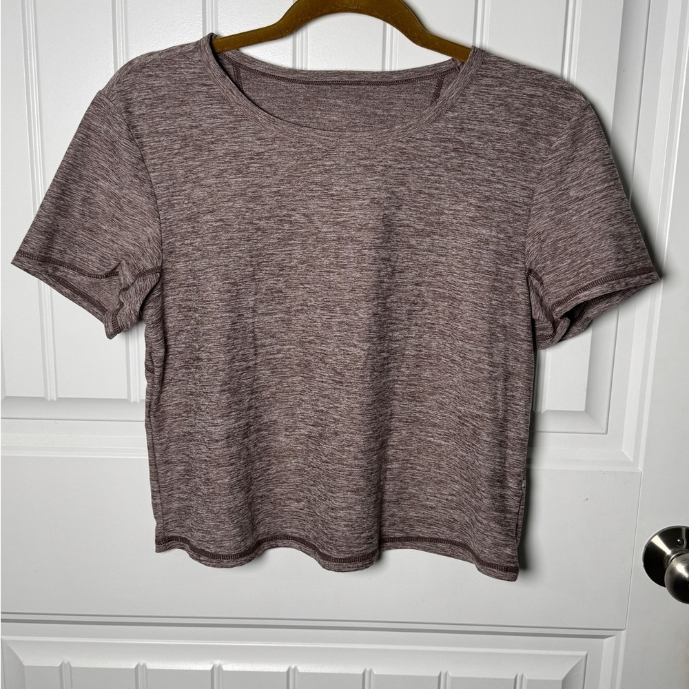 Heathered Crop Athletic Tee - Picture 2 of 4